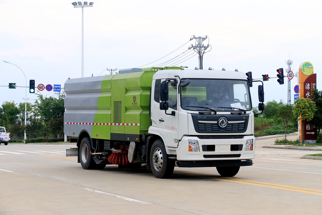 東風(fēng)天錦洗掃車